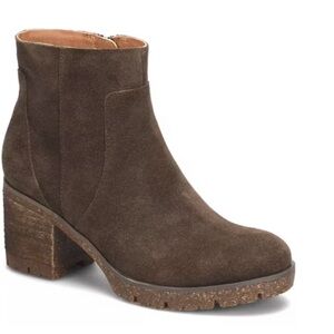 Korks Women's Esmerelda Heeled Lug Sole Bootie in Suede